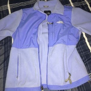 blue north face fleece jacket